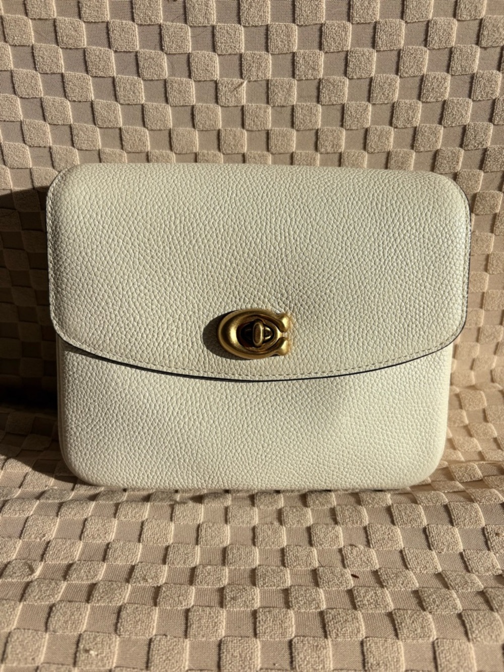 Coach Cassie 19 Pebbled Leather Shoulder/Crossbody Bag in Chalk